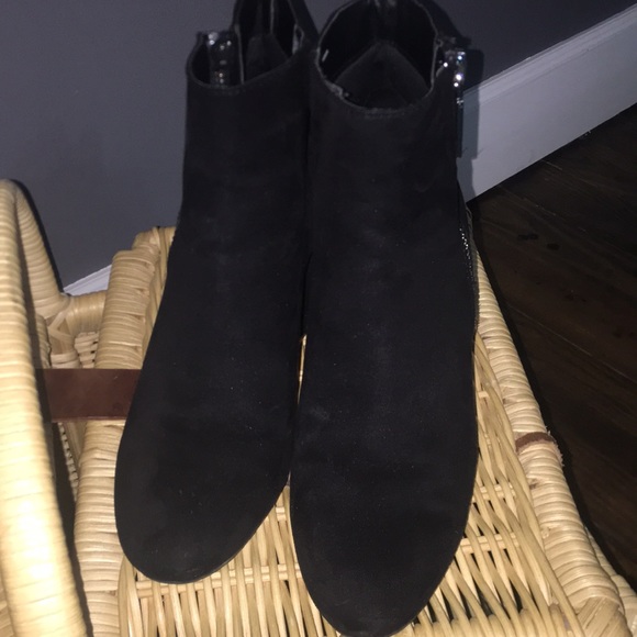 DV by Dolce Vita Black ZipUp Booties - Picture 2 of 3